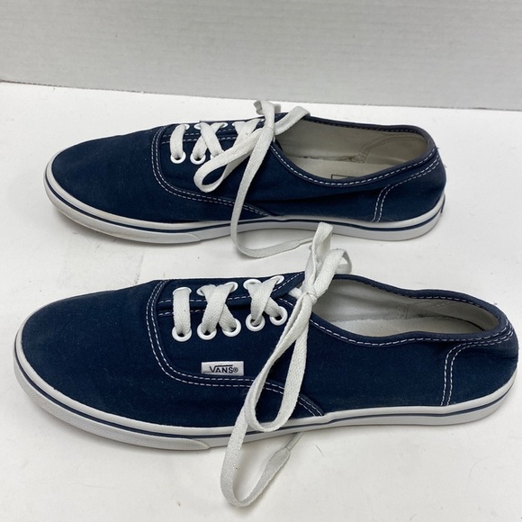 Unisex Vans Off The Wall Lace Up Sneakers - Picture 2 of 6